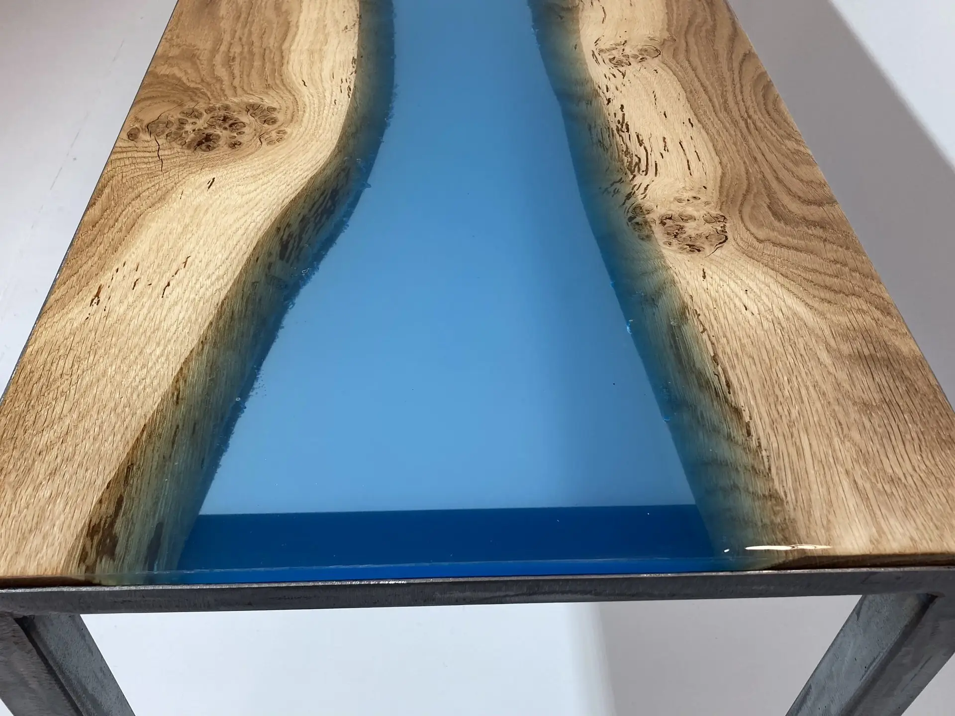 gig-tische-epoxid-resin-009