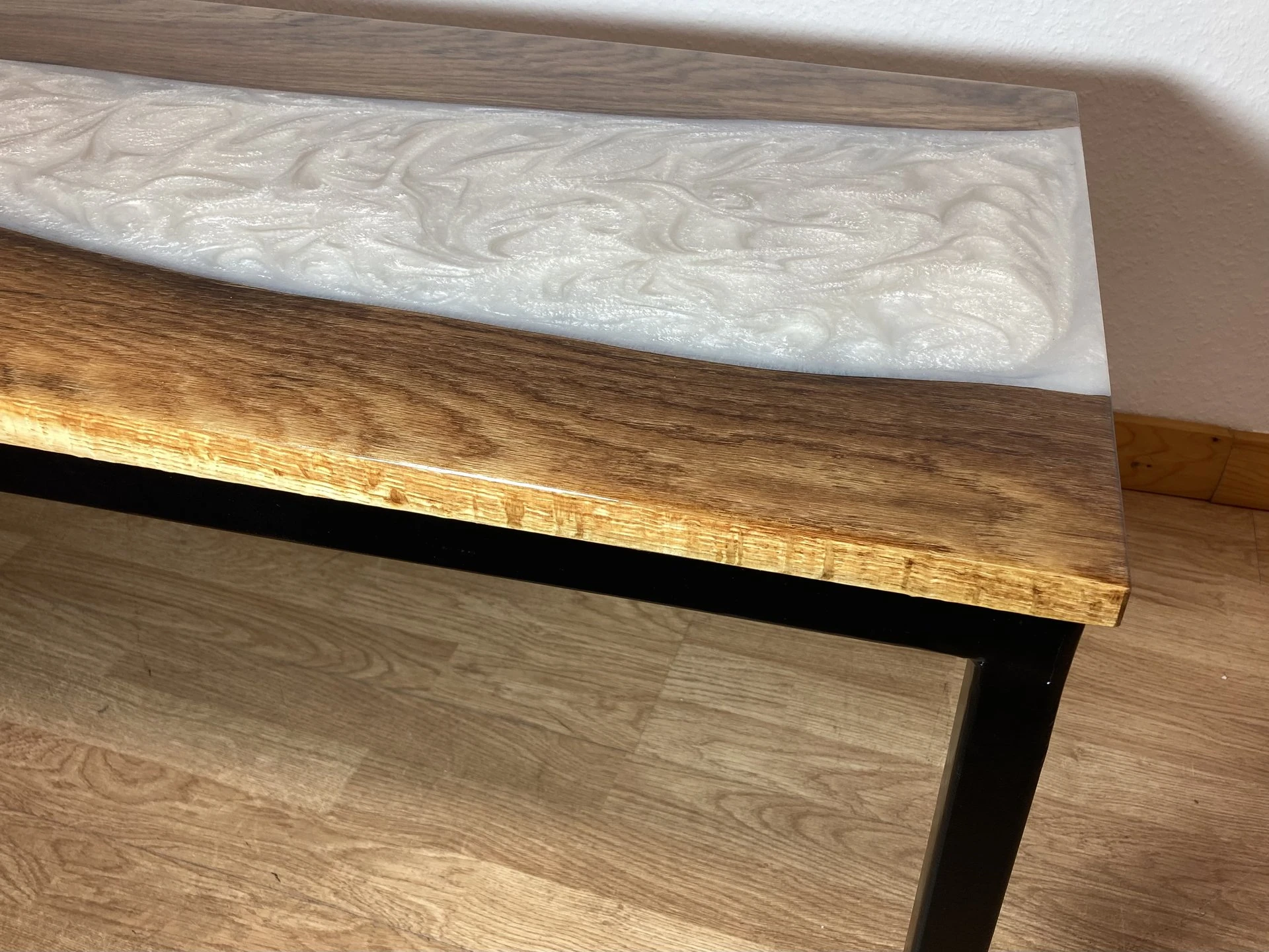gig-tische-epoxid-resin-038