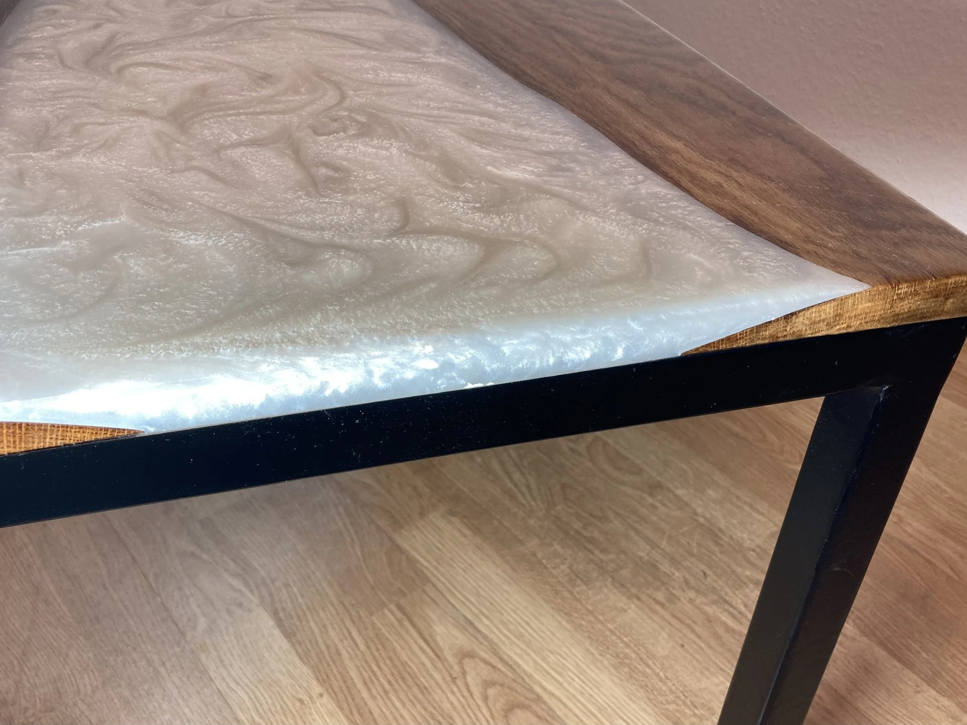 gig-tische-epoxid-resin-037