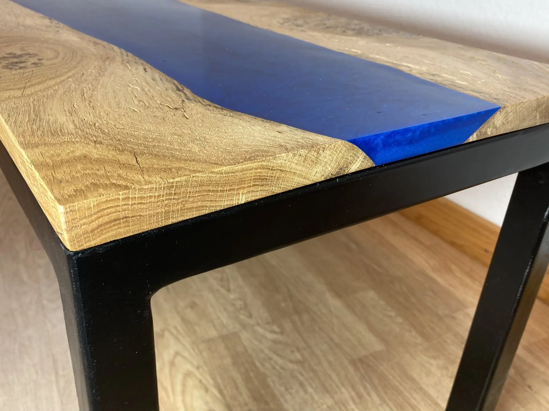gig-tische-epoxid-resin-42