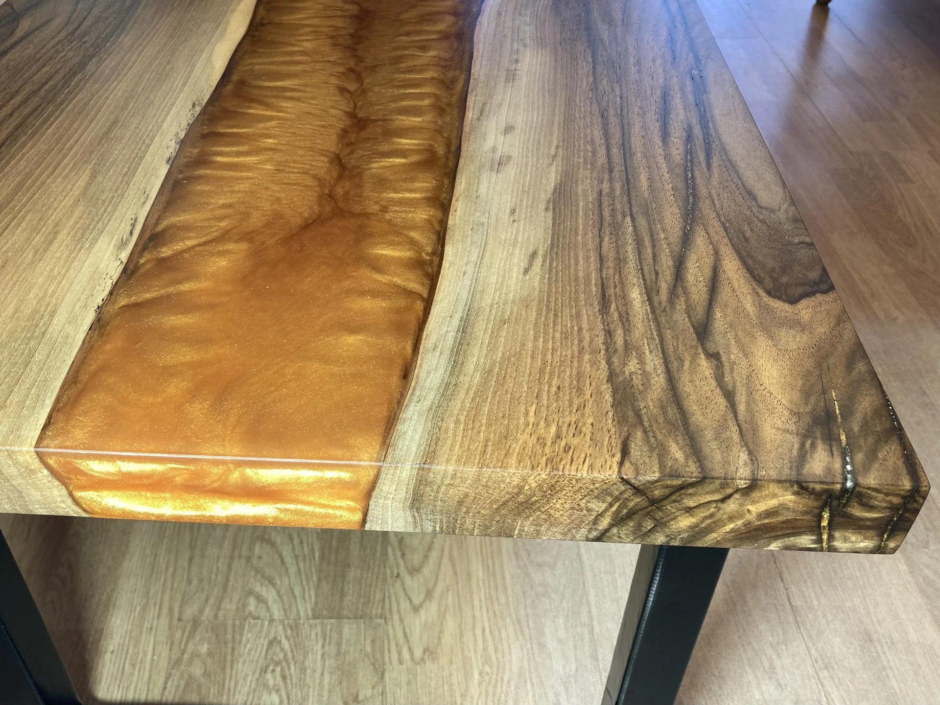 gig-tische-epoxid-resin-049