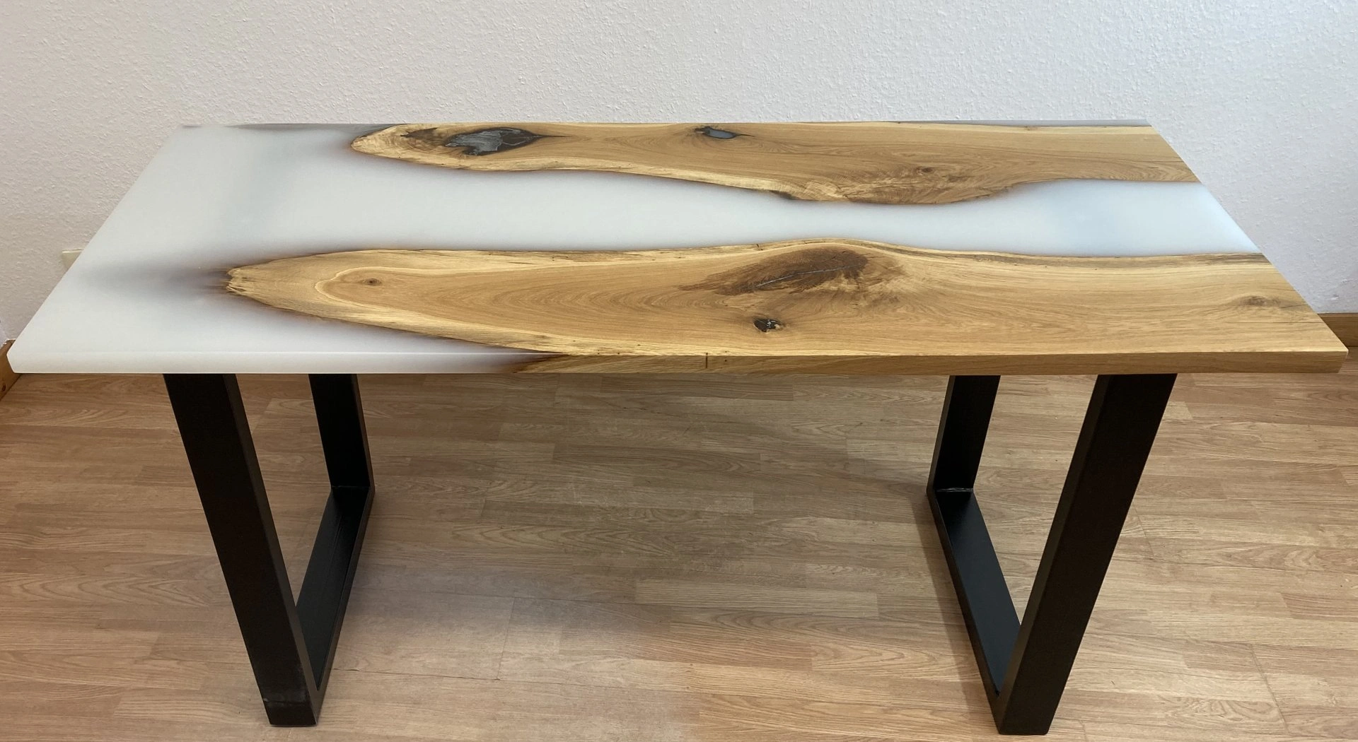 gig-tische-epoxid-resin-001