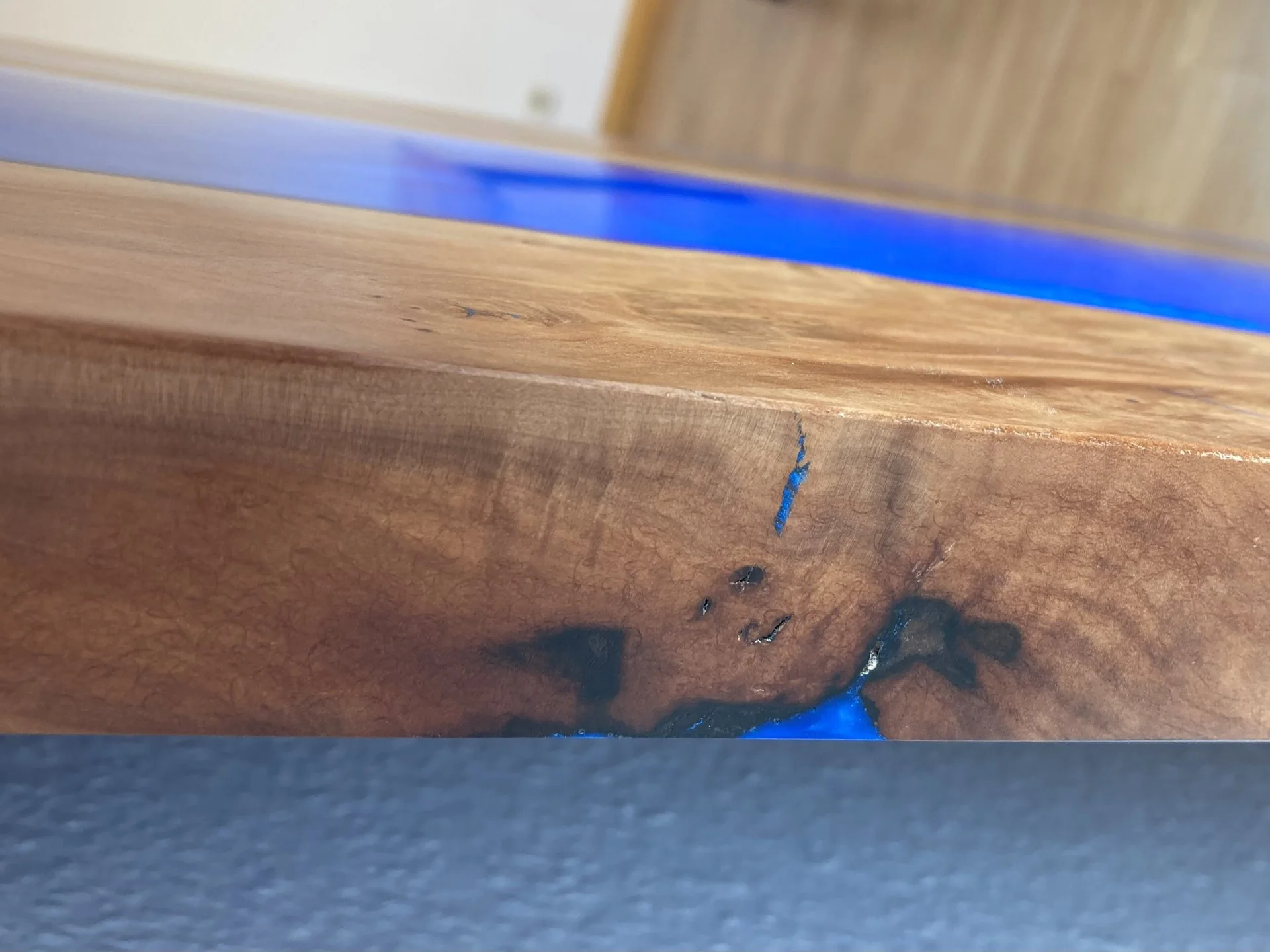 gig-rivertable-epoxid-tisch-3