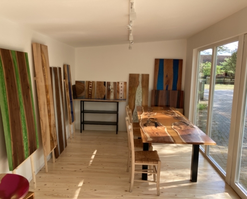 GIG_Epoxid_Tische_Ausstellung4
